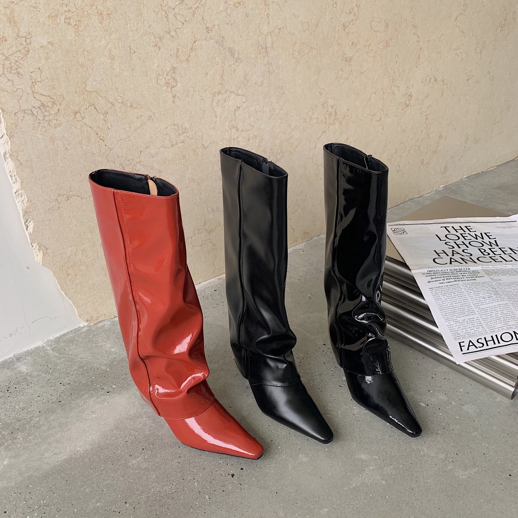 Giày bốt cổ cao tới gối mũi nhọn đế nêm gót trung bình phối xếp ly phong cách 2021 cho nữ | BigBuy360 - bigbuy360.vn