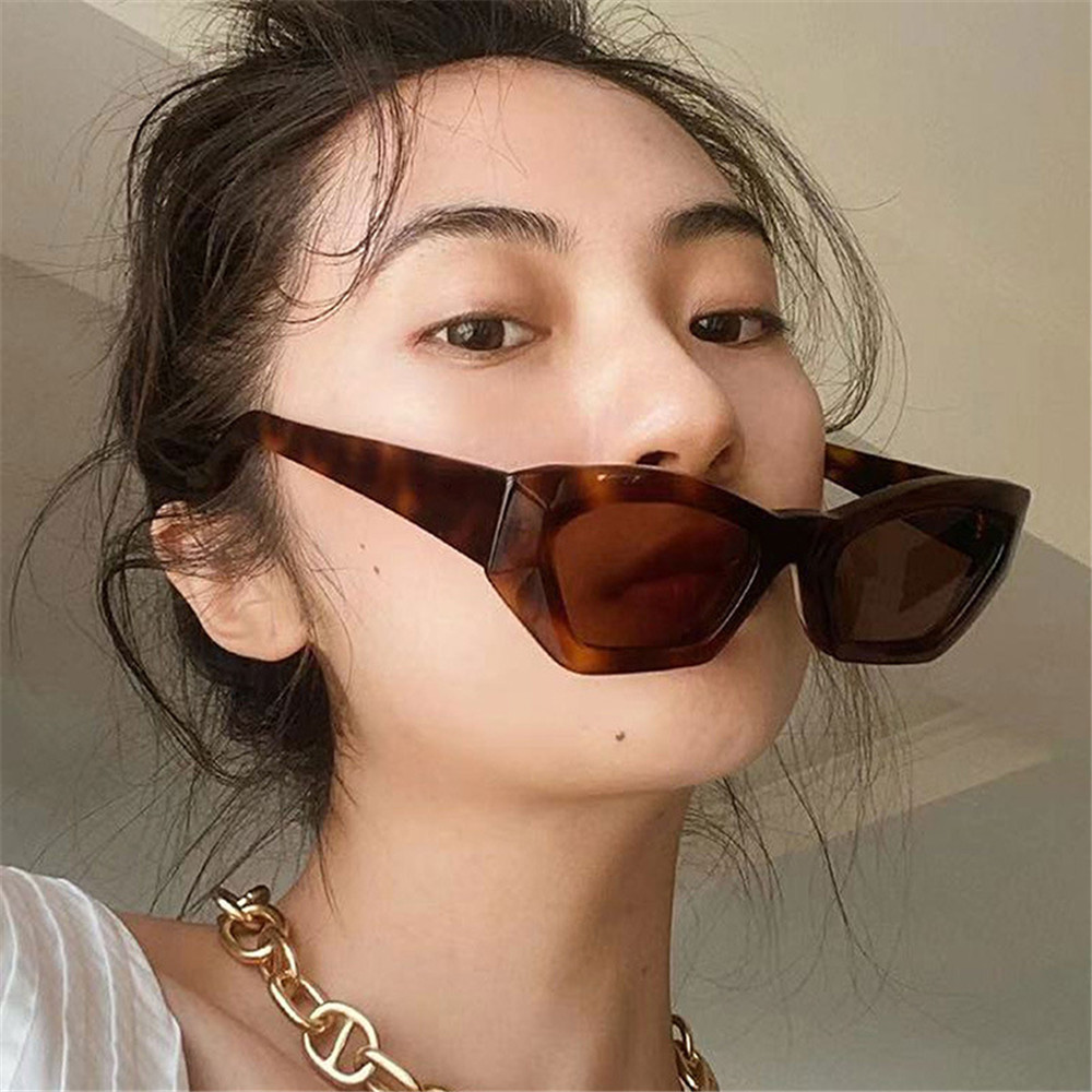 Kính Mát Mắt Mèo Họa Tiết Da Báo Thời Trang Cho Nữ