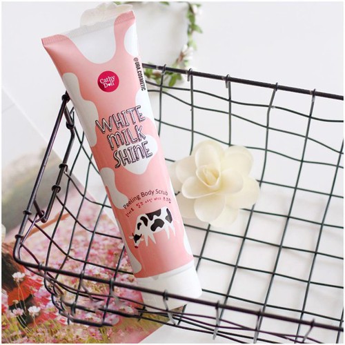 Tẩy da chết sữa bò Cathy Doll White Milk Shine Peeling Body Scrub 320ml