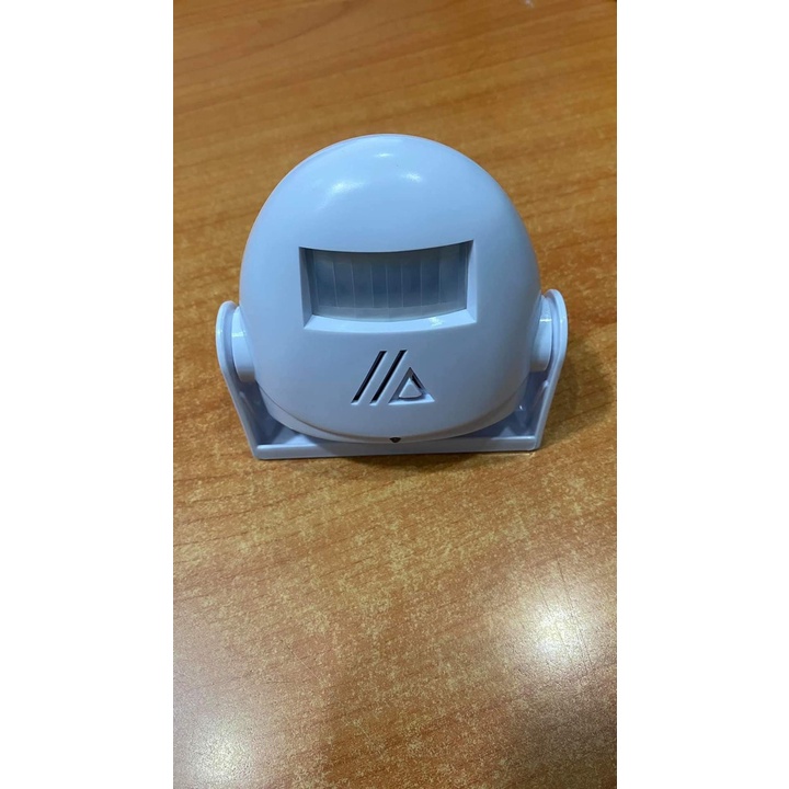 Chuông Cảm Ứng Bằng Tia Hồng Ngoại Thông Báo Khách Ra Vào Phải Đeo Khẩu Trang Và Sát Khuẩn