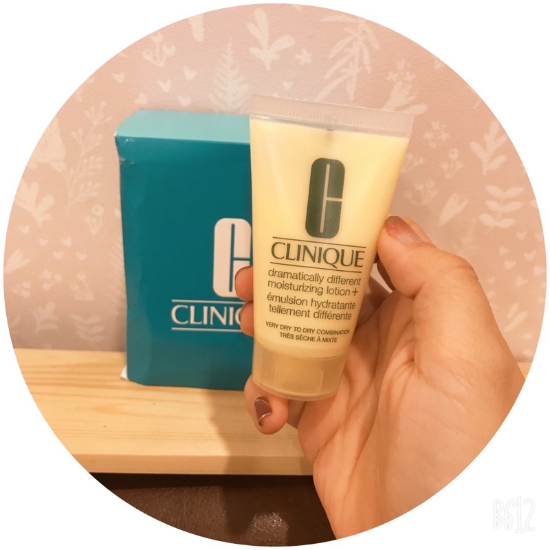kem lotion clinique dramatically 30ml (unbox)