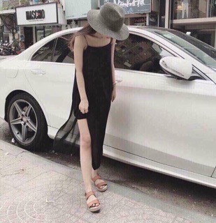 Đầm 2 dây xẻ tà
