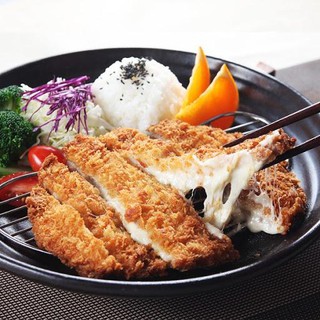 Thịt Heo Cốt Lết Chiên Xù Phô Mai