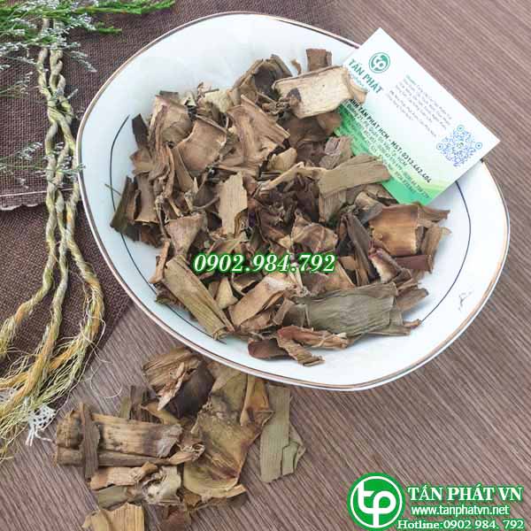 Náng hoa trắng khô