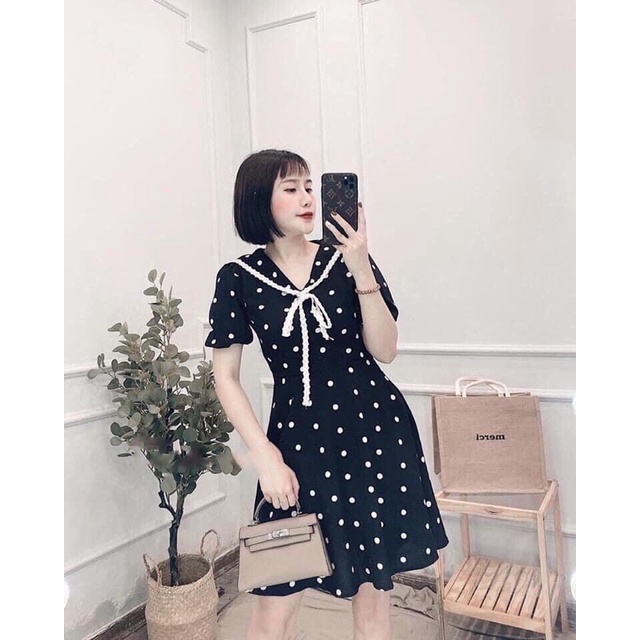 ĐẦM XÒE CHẤM BI CỔ VIỀN BÈO TRẮNG NHẸ NHÀNG XINH XẮN