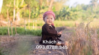 Bà ba Kate cho bé ( hình thật)