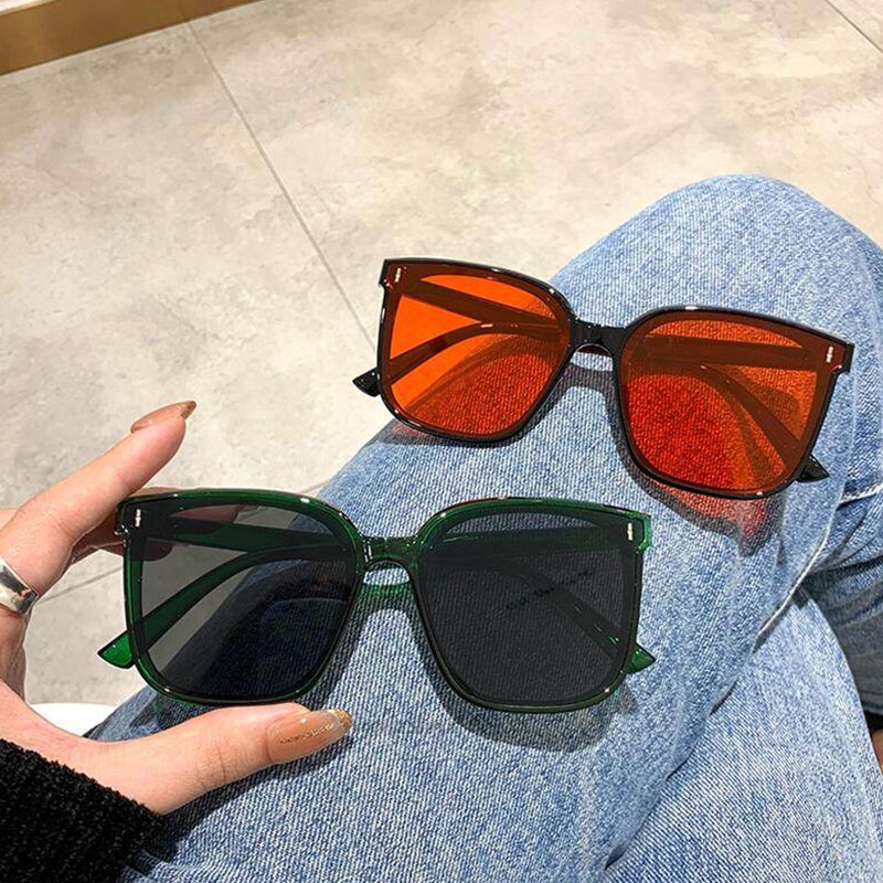 Kính Mát Gọng Vuông Chống Tia UV400 Màu Đen Cổ Điển Dành Cho Nam Và Nữ