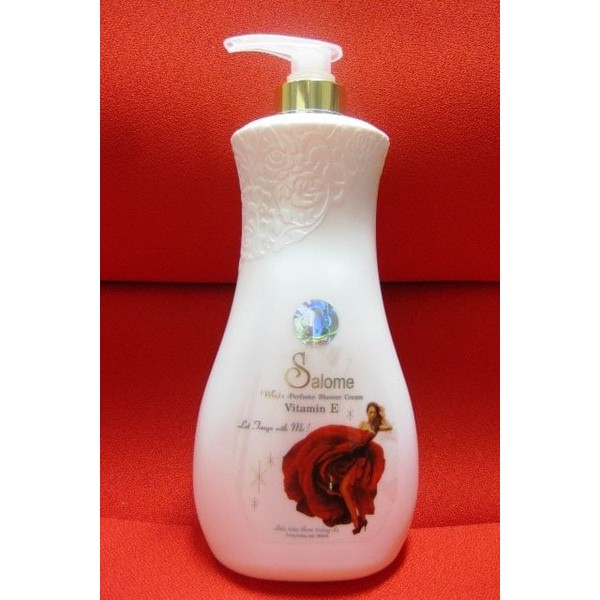 Sữa tắm thơm trắng da salome 900ml
