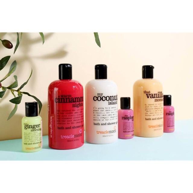 Gel Tắm Dưỡng Sáng Da Treaclemoon 500ml  - Tặng Kèm Vòi Nhấn