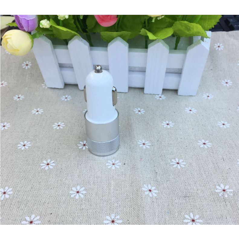 Tẩu sạc 2 cổng USB -- Sạc điện thoại trên ô tô | BigBuy360 - bigbuy360.vn