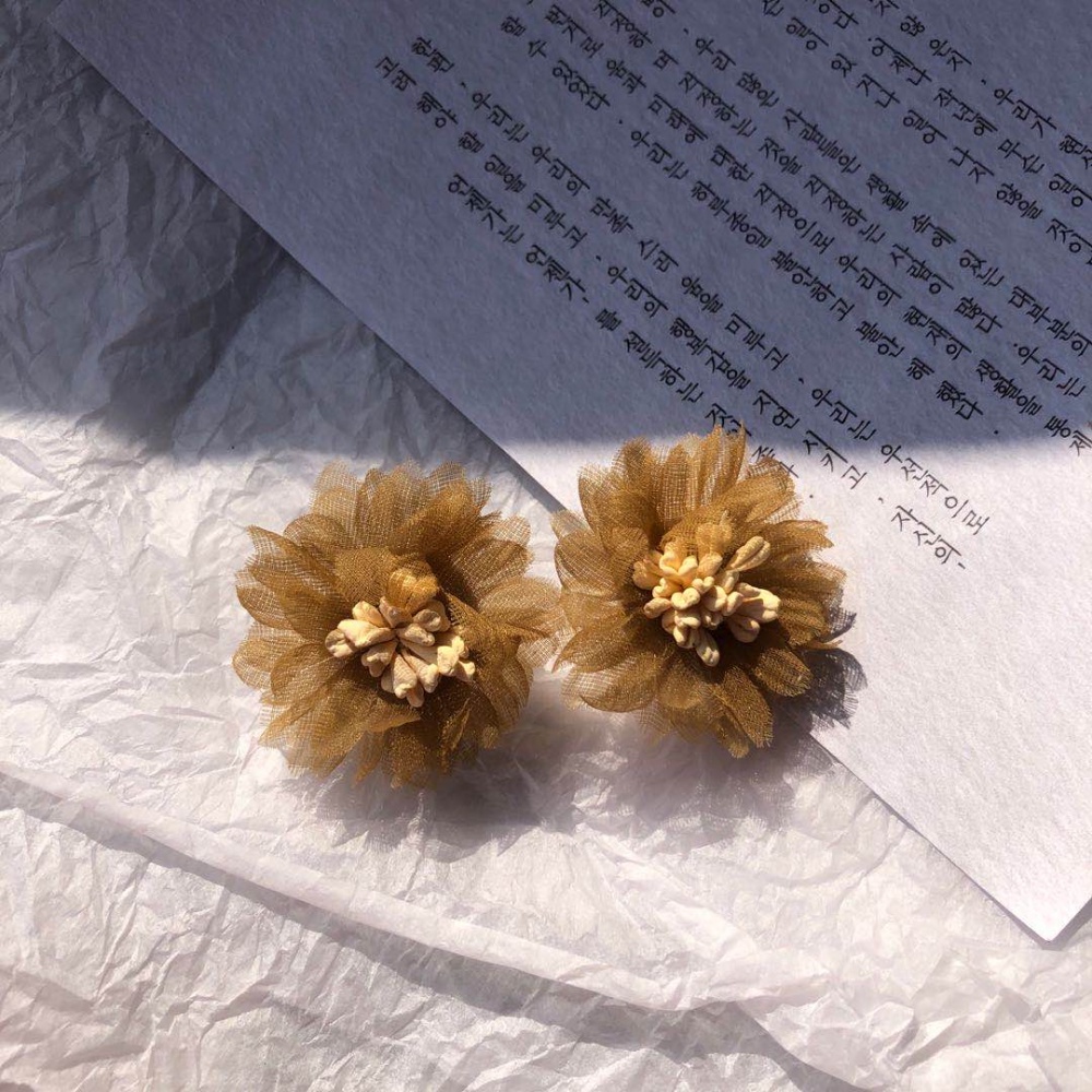 Khuyên Tai Hoa Trà Vải Ren Handmade Xinh Xắn