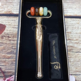 Cây lăn mặt massage đá tự nhiên  thần thánh của WHOO