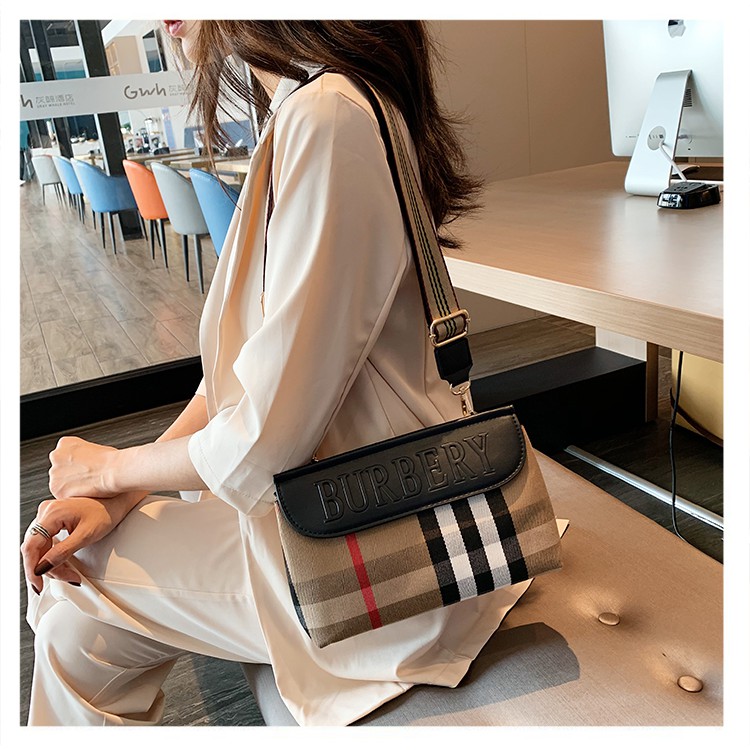 Túi xách nữ BBR có khóa kéo & dây đeo chéo bản to