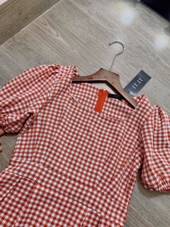 Váy maxi kẻ đỏ chất đẹp
