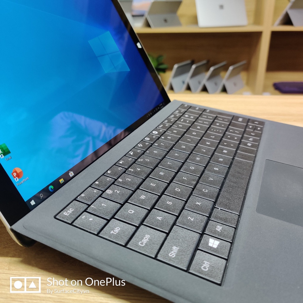 Microsoft Surface Pro 3 i7/8GB/256GB (Likenew) kèm phím 99% | BigBuy360 - bigbuy360.vn