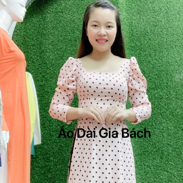 Áo dài chấm bi điệu đà sả sập sàn 330/1 bộ