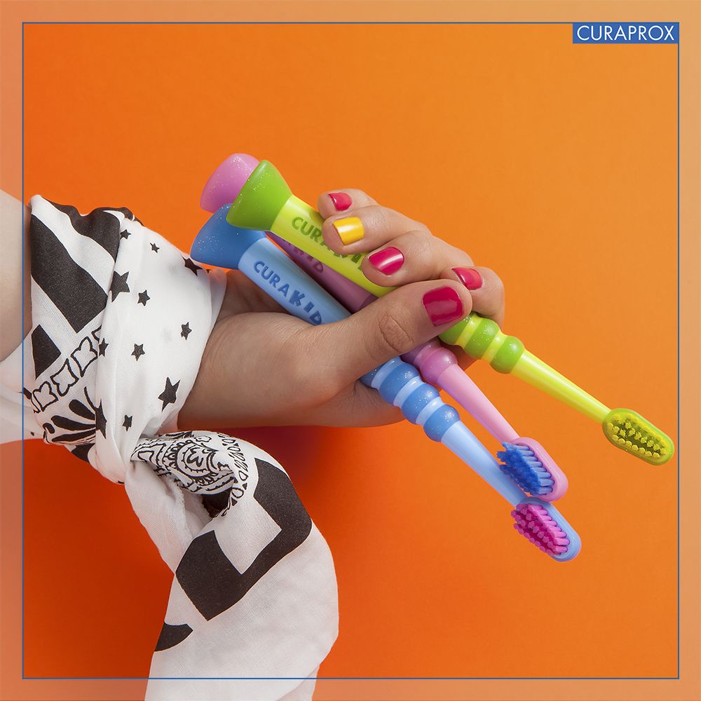 BÀN CHẢI ĐÁNH RĂNG SIÊU MỀM CHO TRẺ EM CURAPROX CURAKID ULTRA SOFT CK 4260 - DÀNH CHO BÉ 0-4 TUỔI