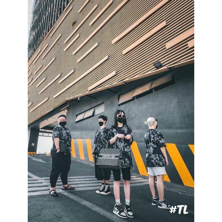 [SIÊU HOT] Áo Thun Tay Lỡ Unisex - Áo Phông Loang Form Rộng L.V Màu Xám Khói Độc Lạ Hot Trend