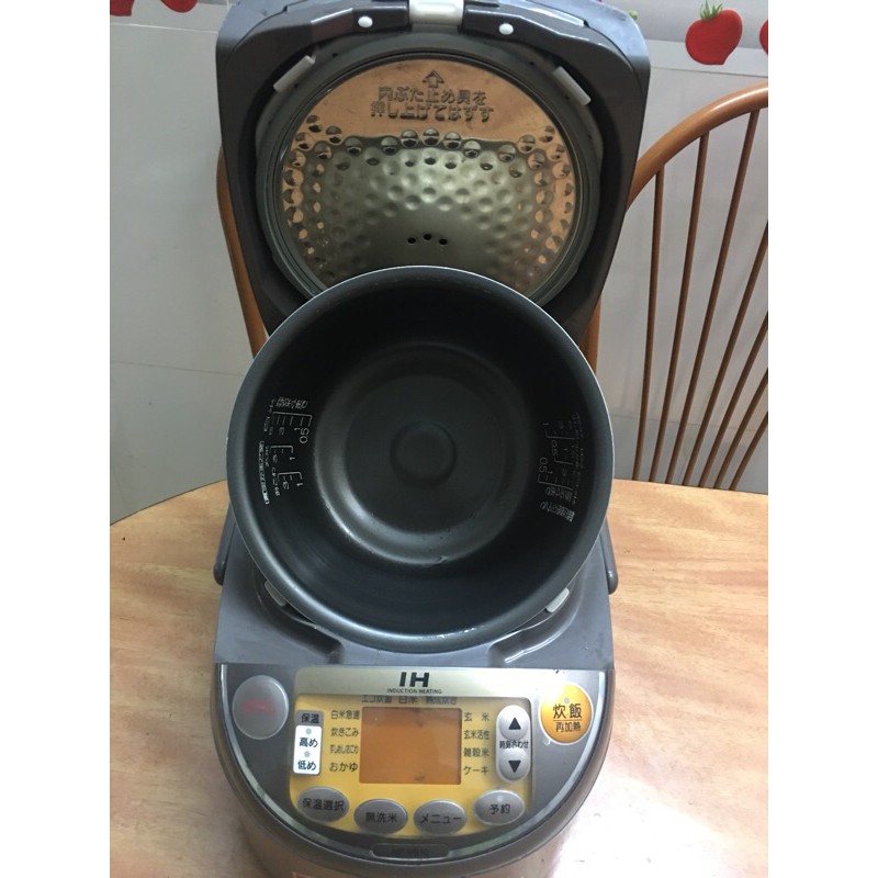 Nồi cơm điện cao tần zojirushi 1L nhật bãi