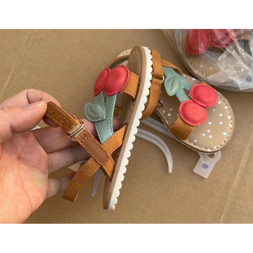 Sandal bé gái hình cherry Cat&Jack dư xịn