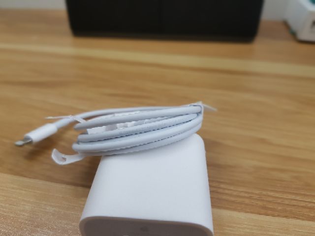Cốc Củ sạc nhanh 18W USB C (A1695) Cho Apple Iphone 11 , 11 Pro , 11 Pro Max chính hãng