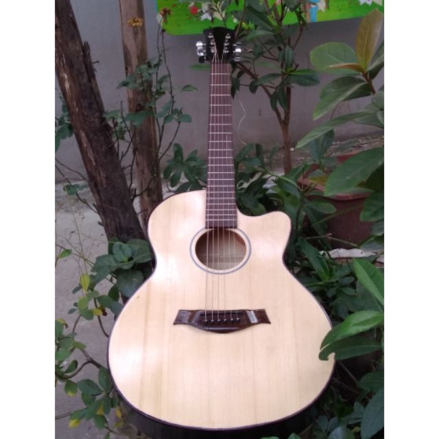 Đàn guitar Acoustic  AC75có ty. TẠI XƯỞNG