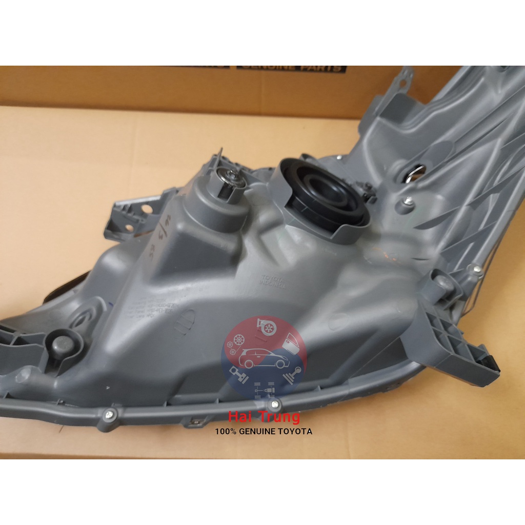 Đèn pha Toyota Innova 2012-2015 chính hãng  | 8113005K20