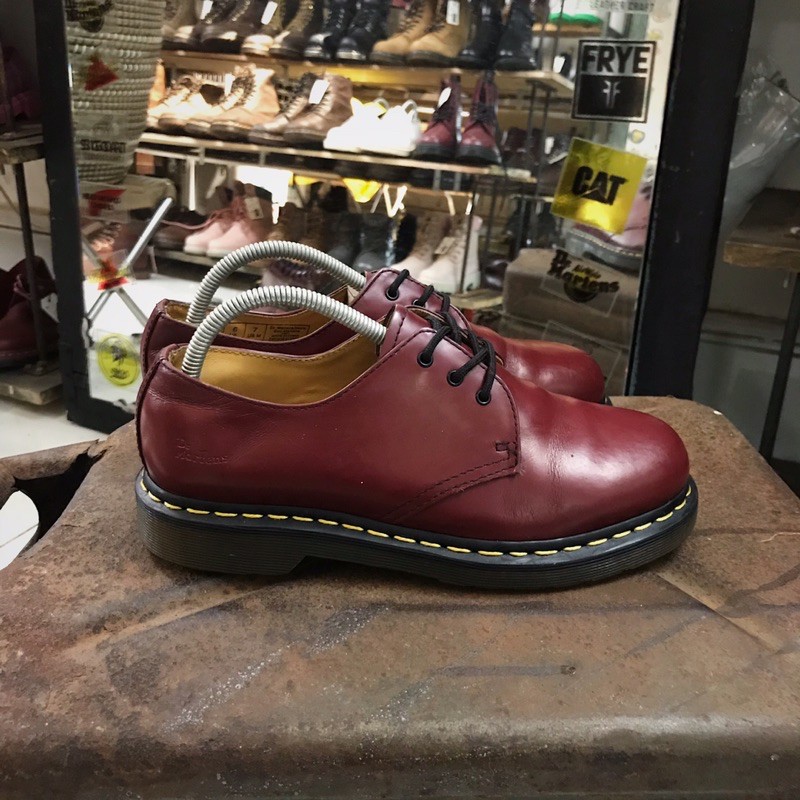 Giày Dr Martens 1460 Cherry Red - Smooth - Size 39 - Chính hãng đã qua sử dụng