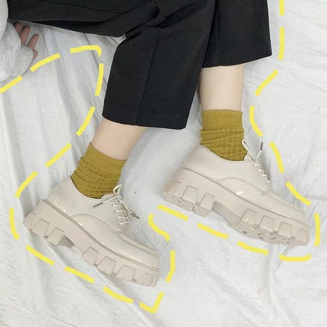 Sẵn Lì 35,36,37,38,39/Video/Ảnh thật) Giày ulzzang da bóng lót lông độn đế | BigBuy360 - bigbuy360.vn