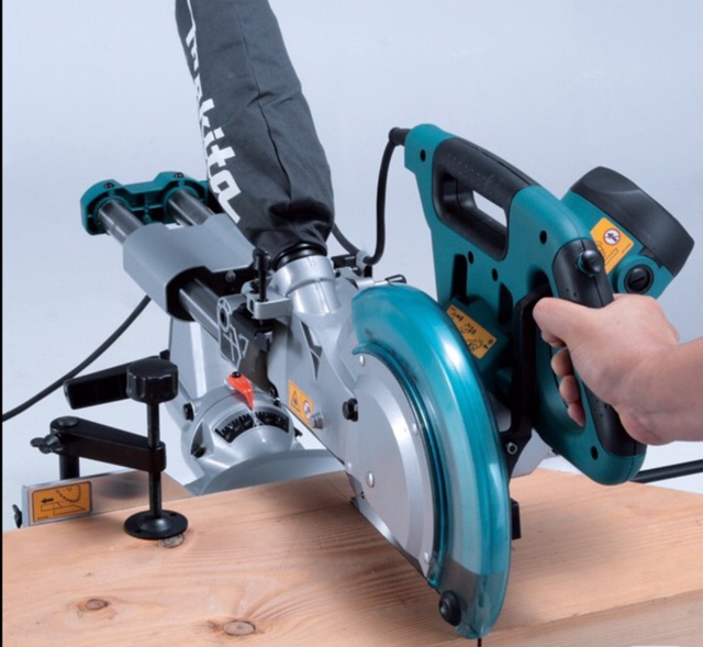 Máy cắt góc đa năng Makita LS1018L