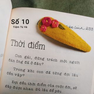 Kẹp tóc thêu tay màu vàng