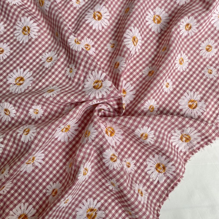 Vải Thô Cotton Pha Hồng Nhạt Hoa Cúc Sơn Khổ 1m46 - Không Co Giãn - May Đầm, Áo Kiểu, Đồ Bộ, Đồ Trẻ Em