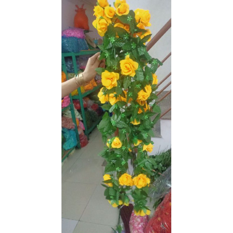 hoa hồng giả treo tường