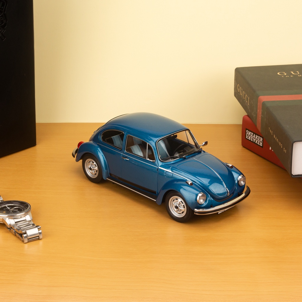 Mô hình xe Volkswagen Classic 1:18