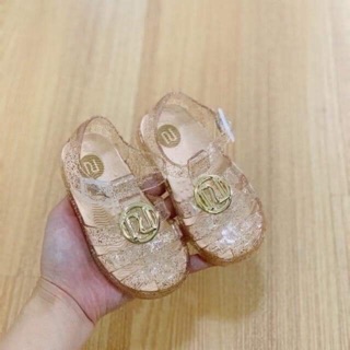 Thao Nguyen - size uk8