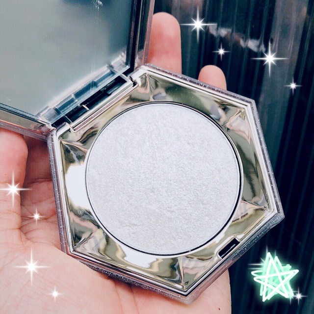 Sale 09/09 Phấn tạo khối đánh góc Highlight | BigBuy360 - bigbuy360.vn