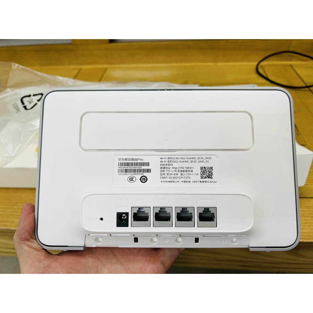Bộ phát wifi 4G LTE HUAWEI B535-836 tốc độ 300Mbps, hỗ trợ 64 thiết bị kết nối
