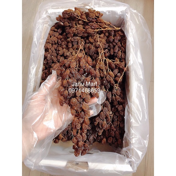 Nho khô nguyên cành Úc