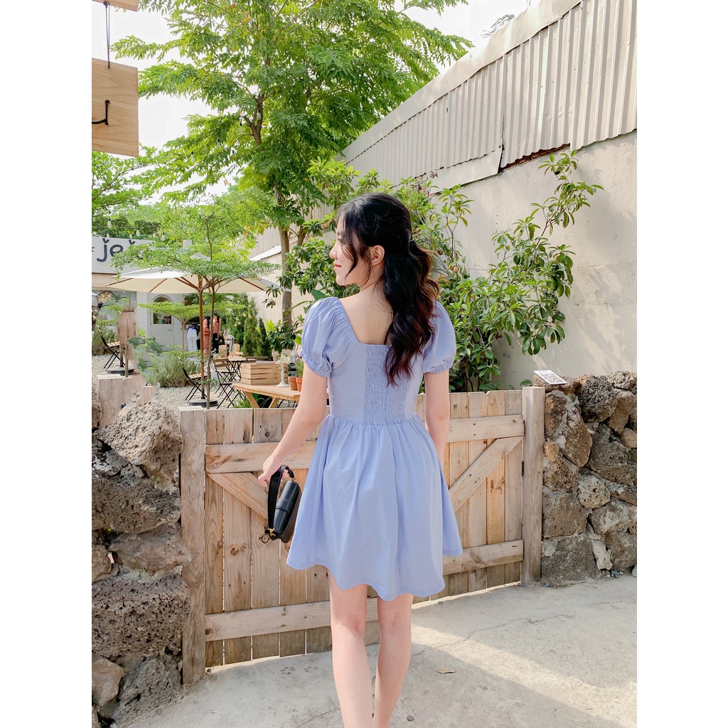 Đầm Yoona - Đầm cổ vuông nhún ngực nút gỗ | BigBuy360 - bigbuy360.vn