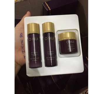 Set Ohui tím cung cấp độ ẩm  và tăng cường COLLAGEN chống lão hoá💯💯