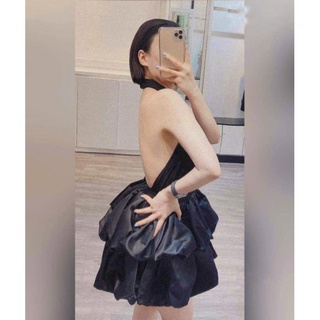 đầm xòe cổ yếm tùng bí