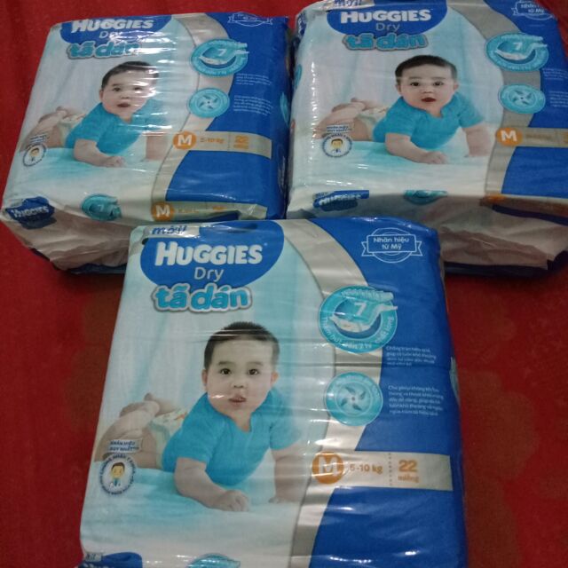 Combo 3bich tã dán hugger size m(5-10kg)
