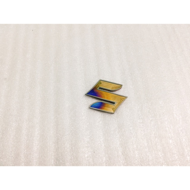 Logo Suzuki Titanium