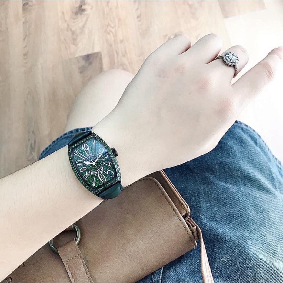 Đồng hồ g.u.o.u mặt full đá màu xanh ngọc cực xinh , dây da bên mềm dẻo, mặt đính đá tinh xảo donghoguou | BigBuy360 - bigbuy360.vn