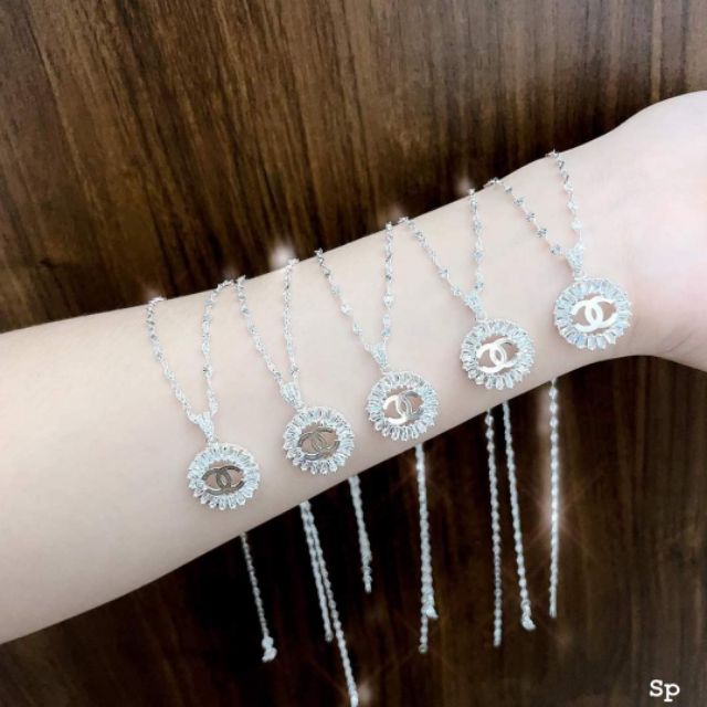 TRANGSỨCPHỤKIỆNPHONGTHỦY