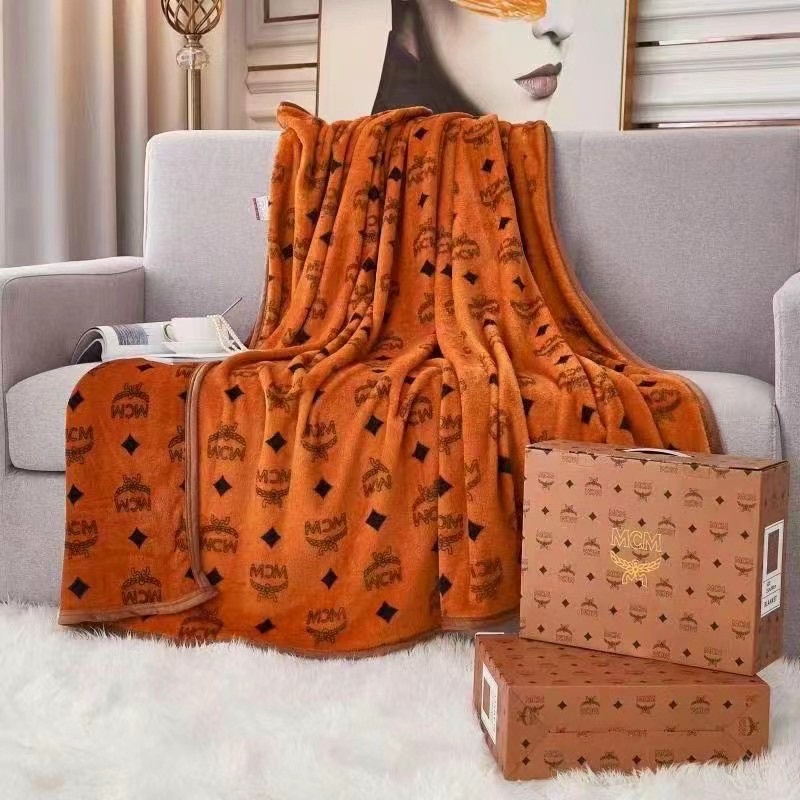 Chăn tuyết nhung thương hiệu cao cấp kích thước 2m3x2m , Mền văn phòng nhung tuyết siêu mềm mịn tặng kèm hộp sang trọng