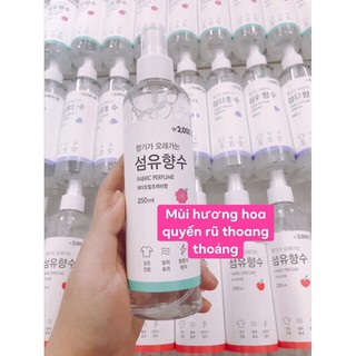 Xịt thơm quần áo Daiso 250ml