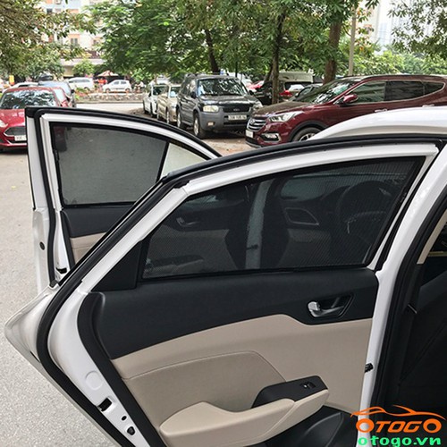 Rèm che nắng theo xe Accent 2018-2019-2020-2021 loại nam châm hít khung cửa, chắn nắng Accent