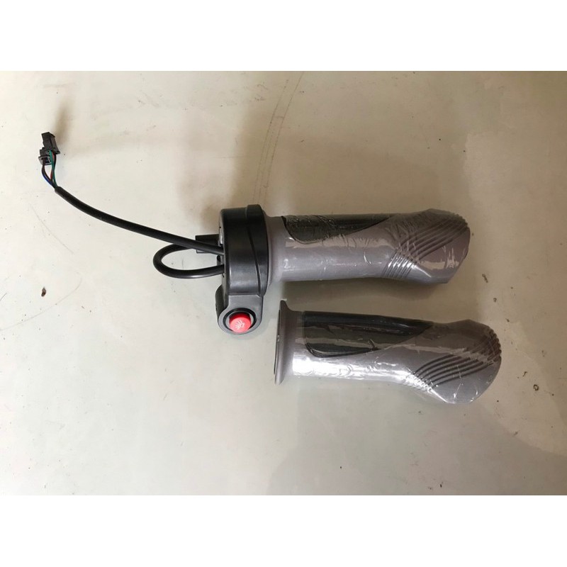 Tay ga xe điện Yamaha kèm nút công tắc bật đèn