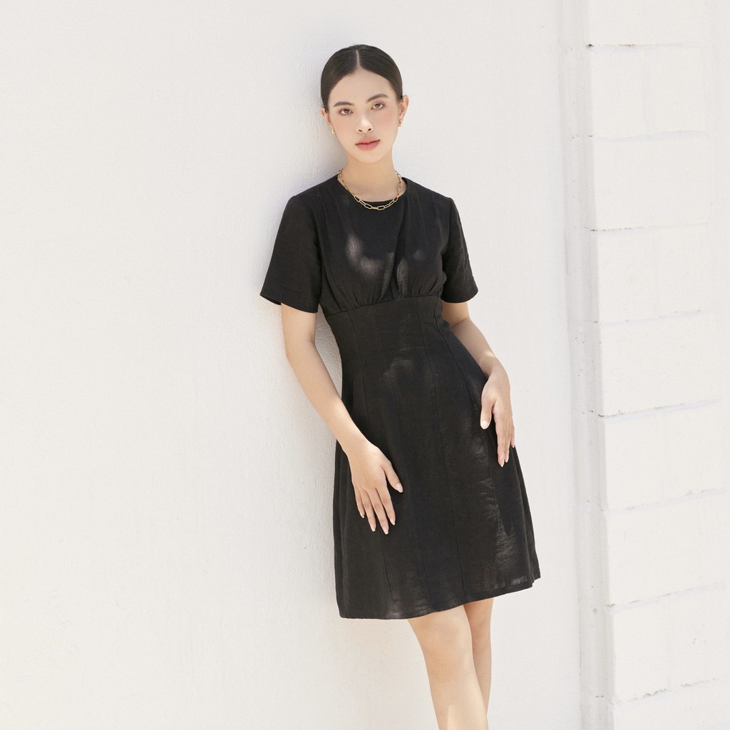 REMI DRESS - Đầm đen thanh lịch